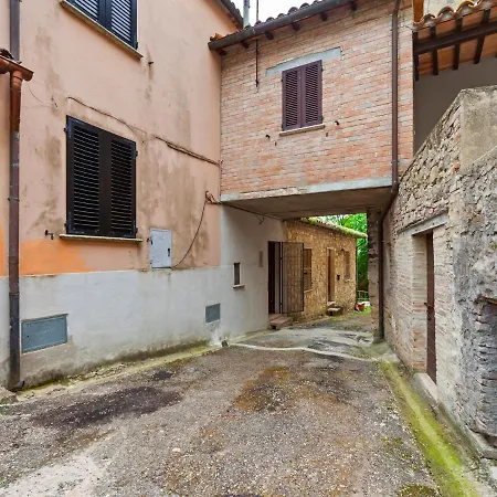 Scenic In Near Centro Storico Apartamento Todi